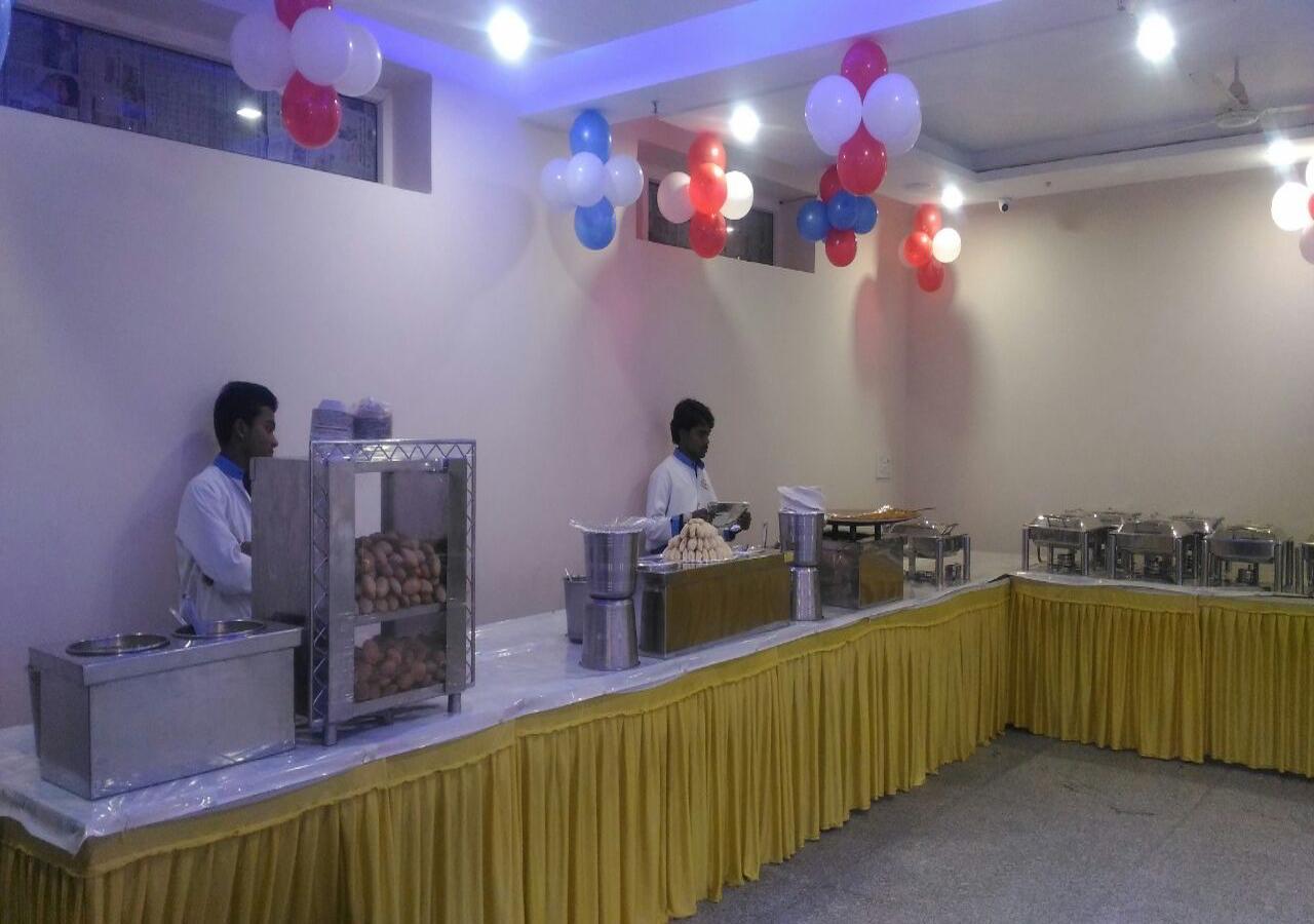 Regal Hotel And Restaurant Mathura Exterior foto