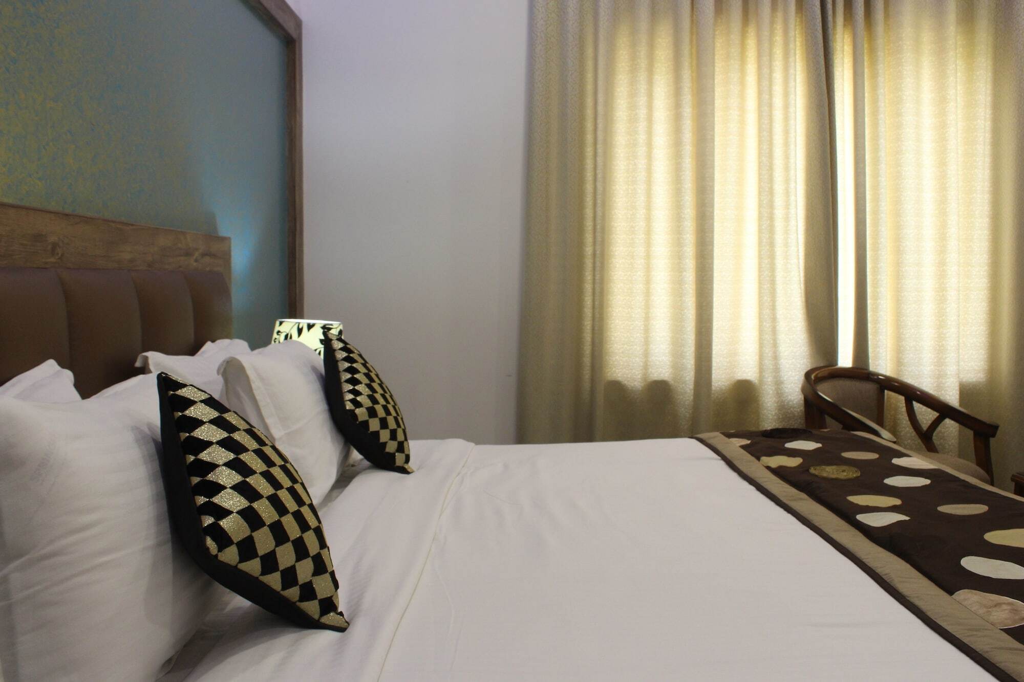 Regal Hotel And Restaurant Mathura Exterior foto